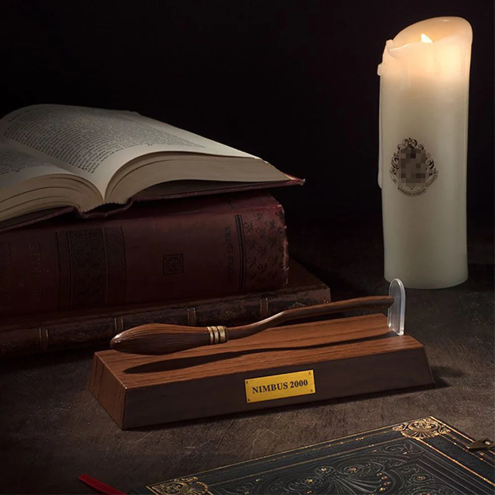 ⭐Schwebender Besen Stift Nimbus 2000 | Magische Harry Potter Deko | Levitierender Kugelschreiber